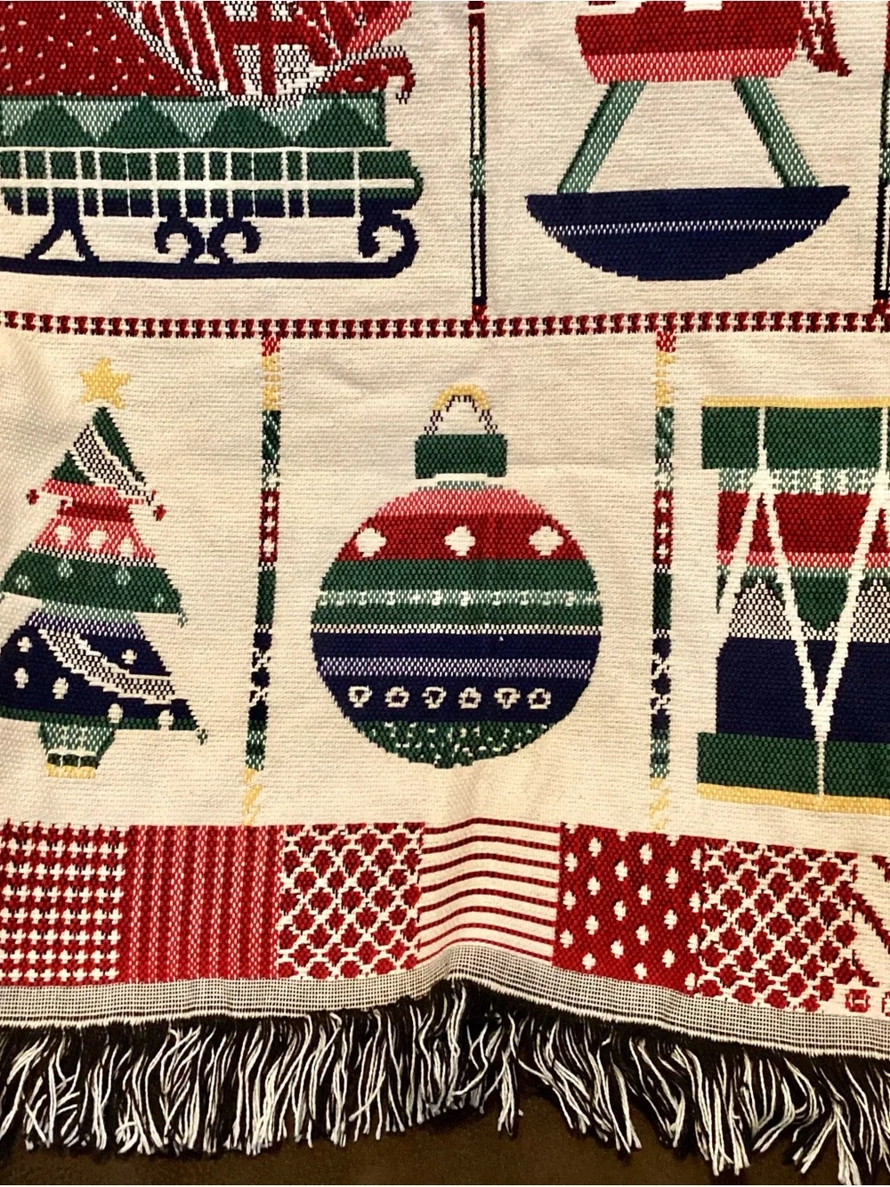 Vintage Christmas tapestry by Crown Crafts